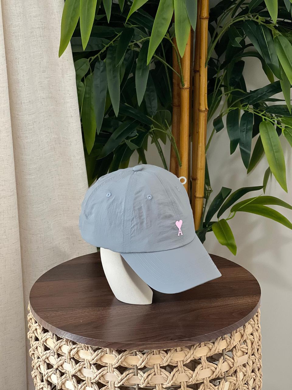 Ami paris cap