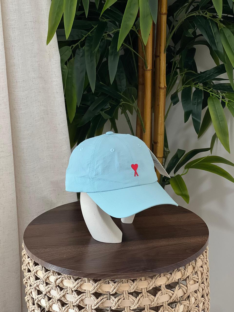 Ami paris cap
