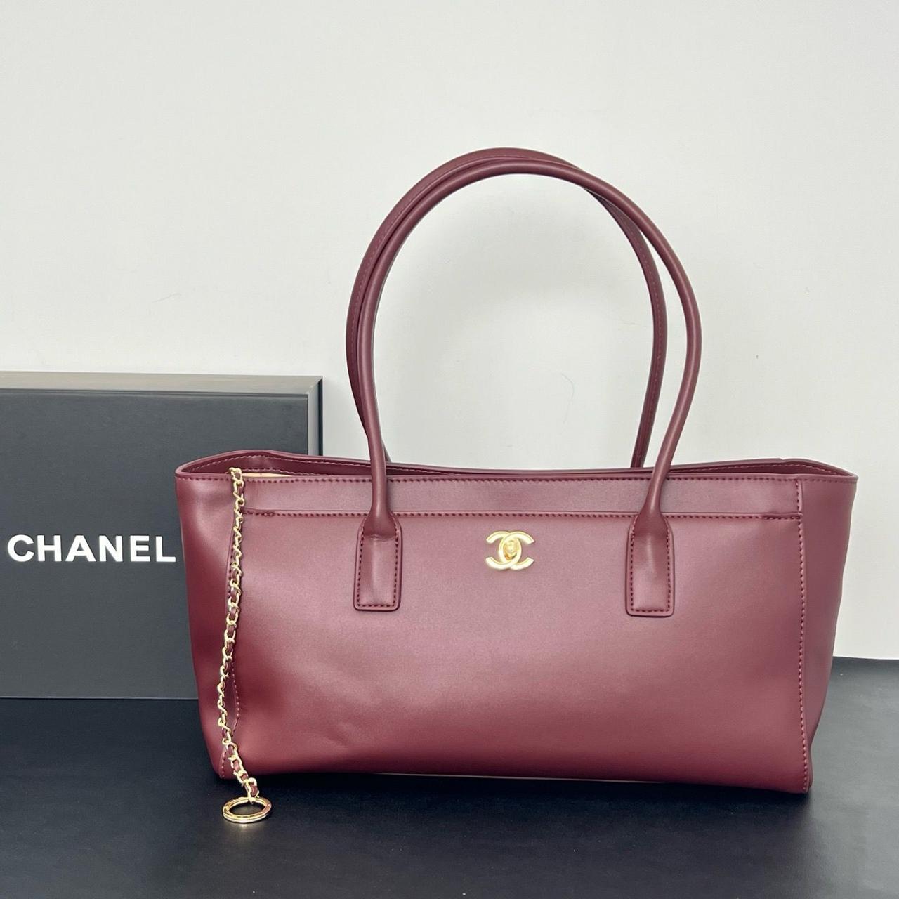 Chanel bag tote