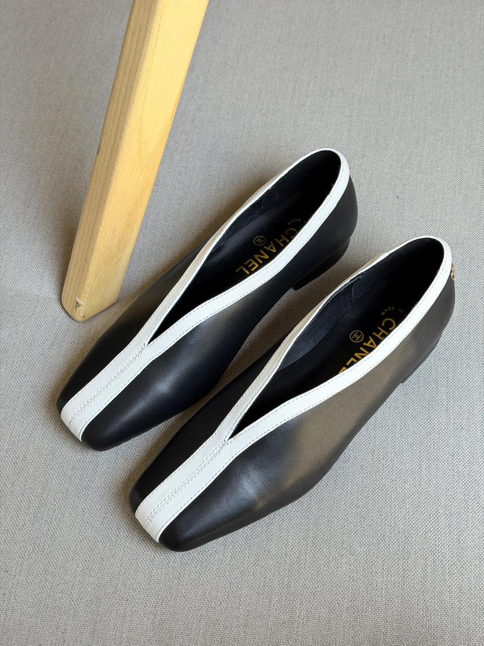 Chanel heels - low heels - flat