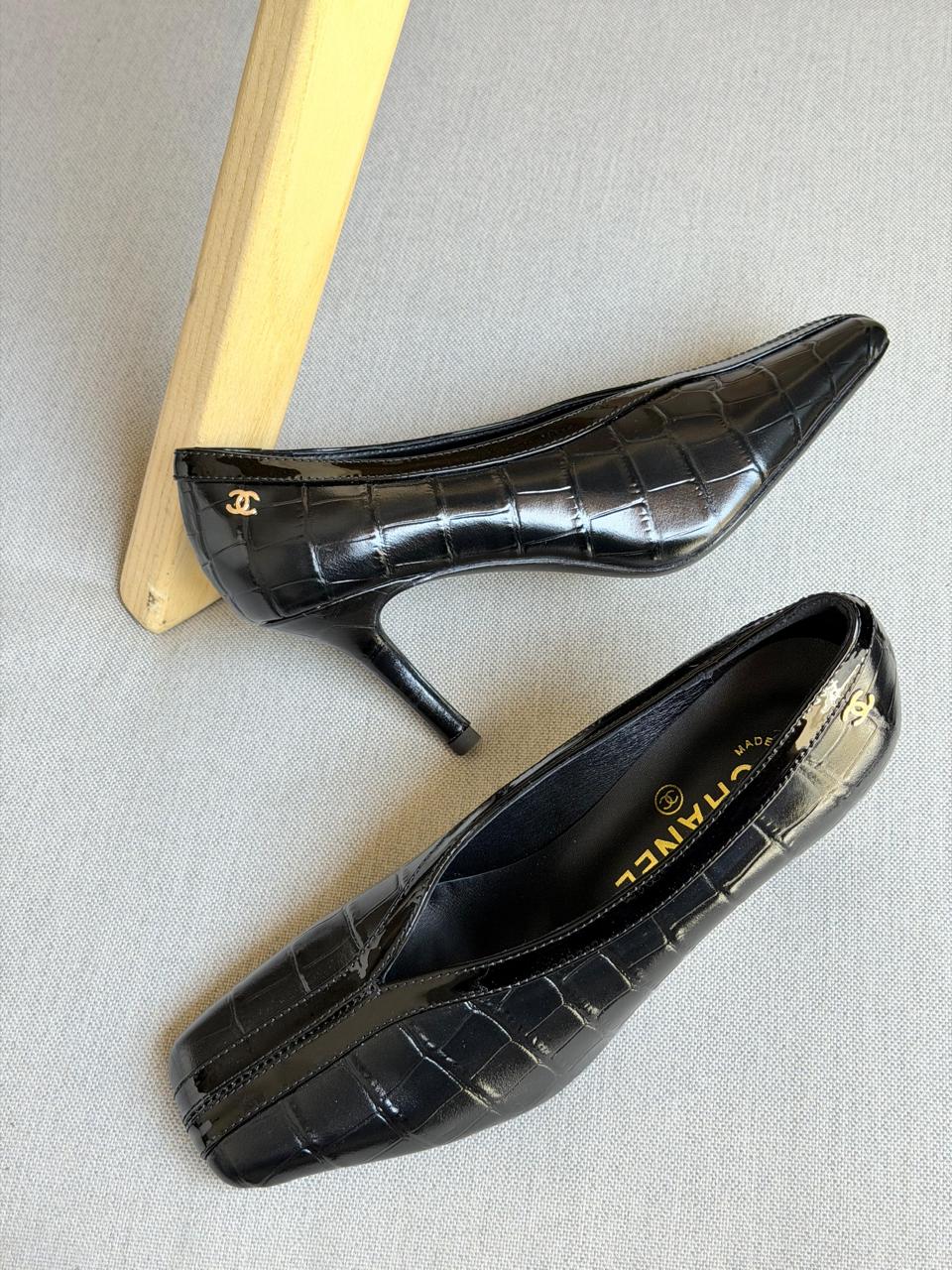 Chanel heels crocodile