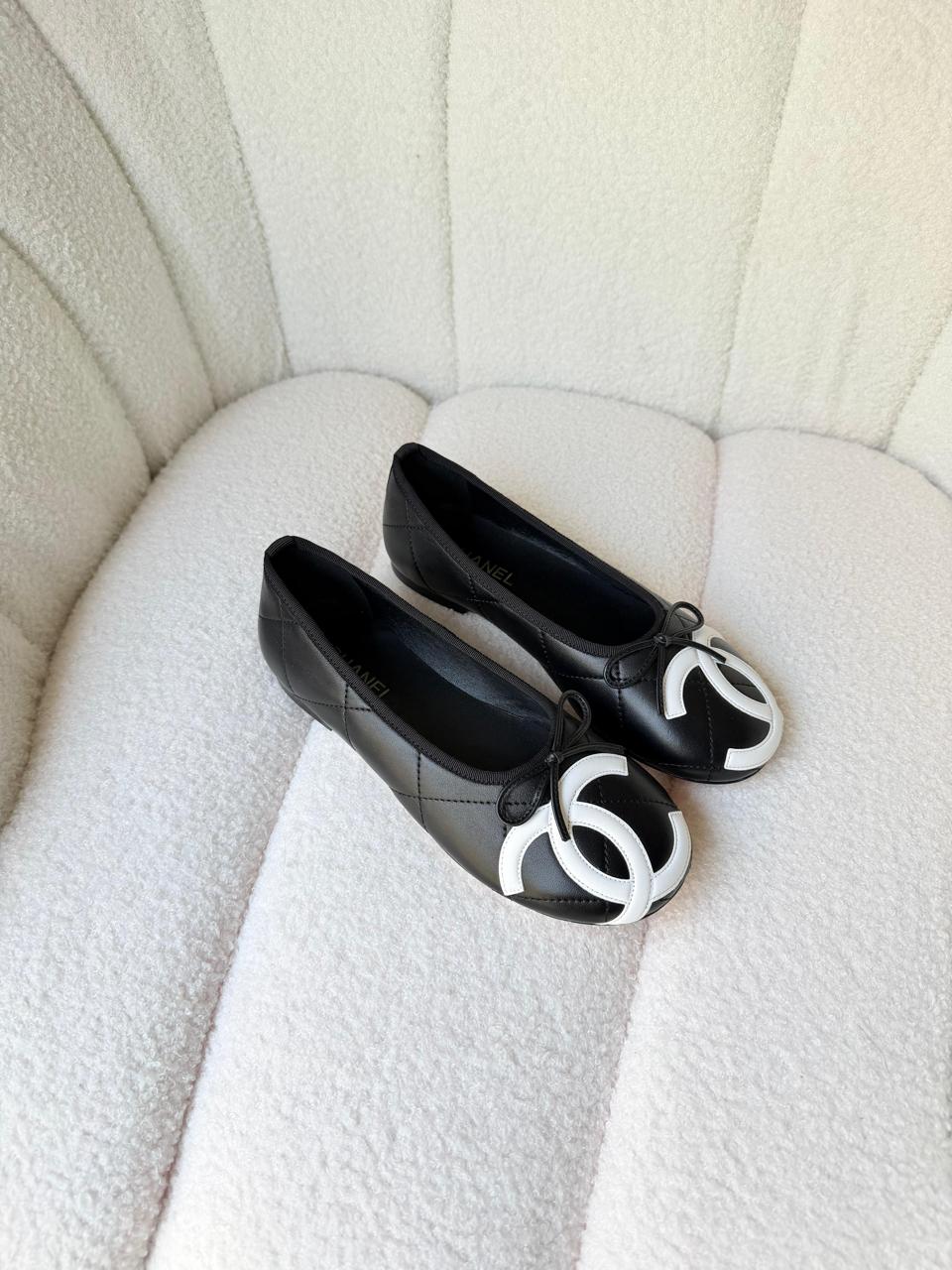 Chanel heels - low heels - flat