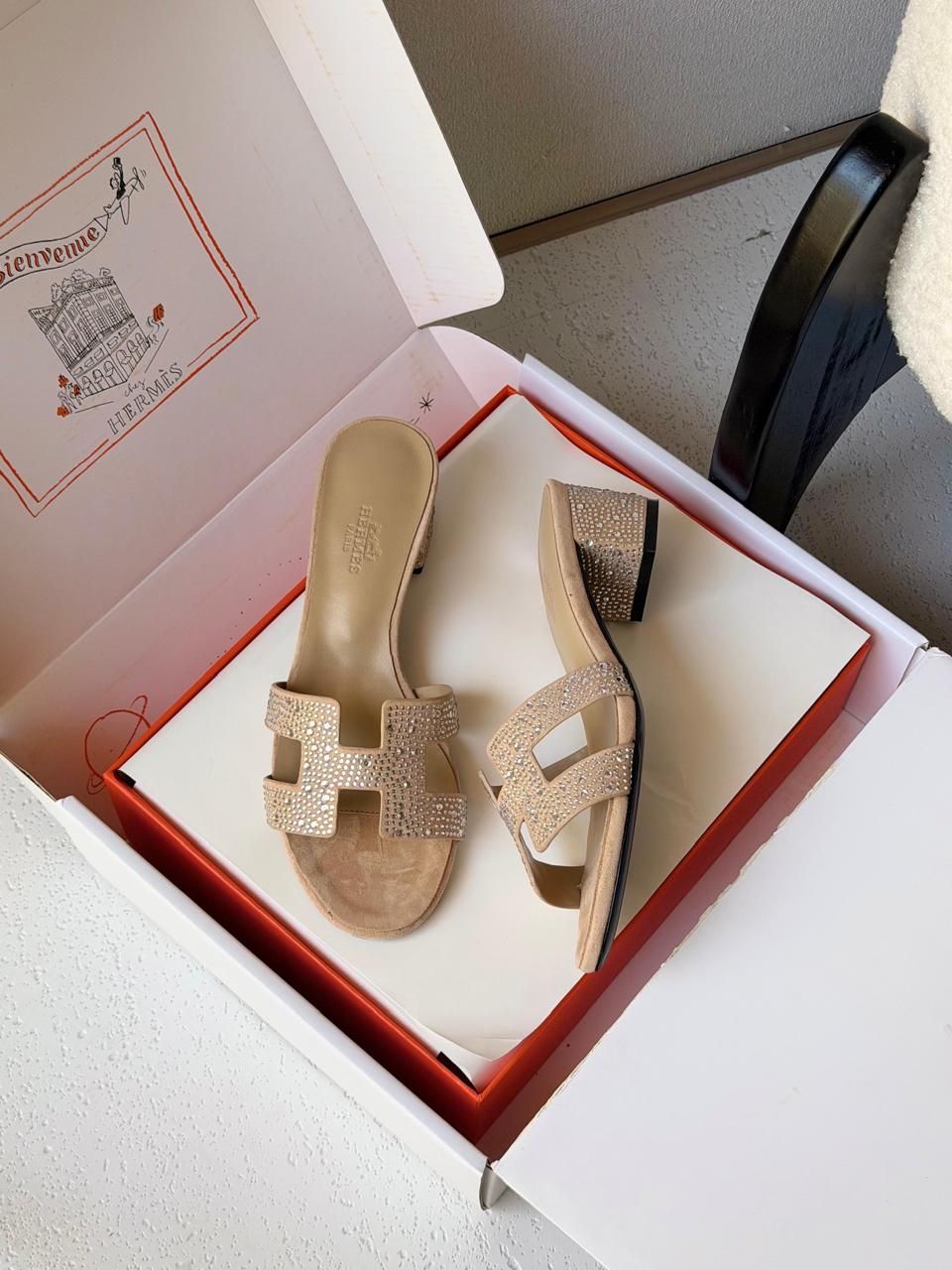 Hermes slippers & sandals heels