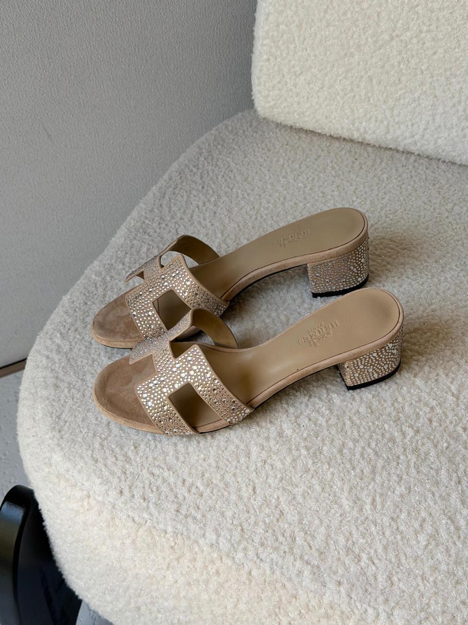 Hermes slippers & sandals heels