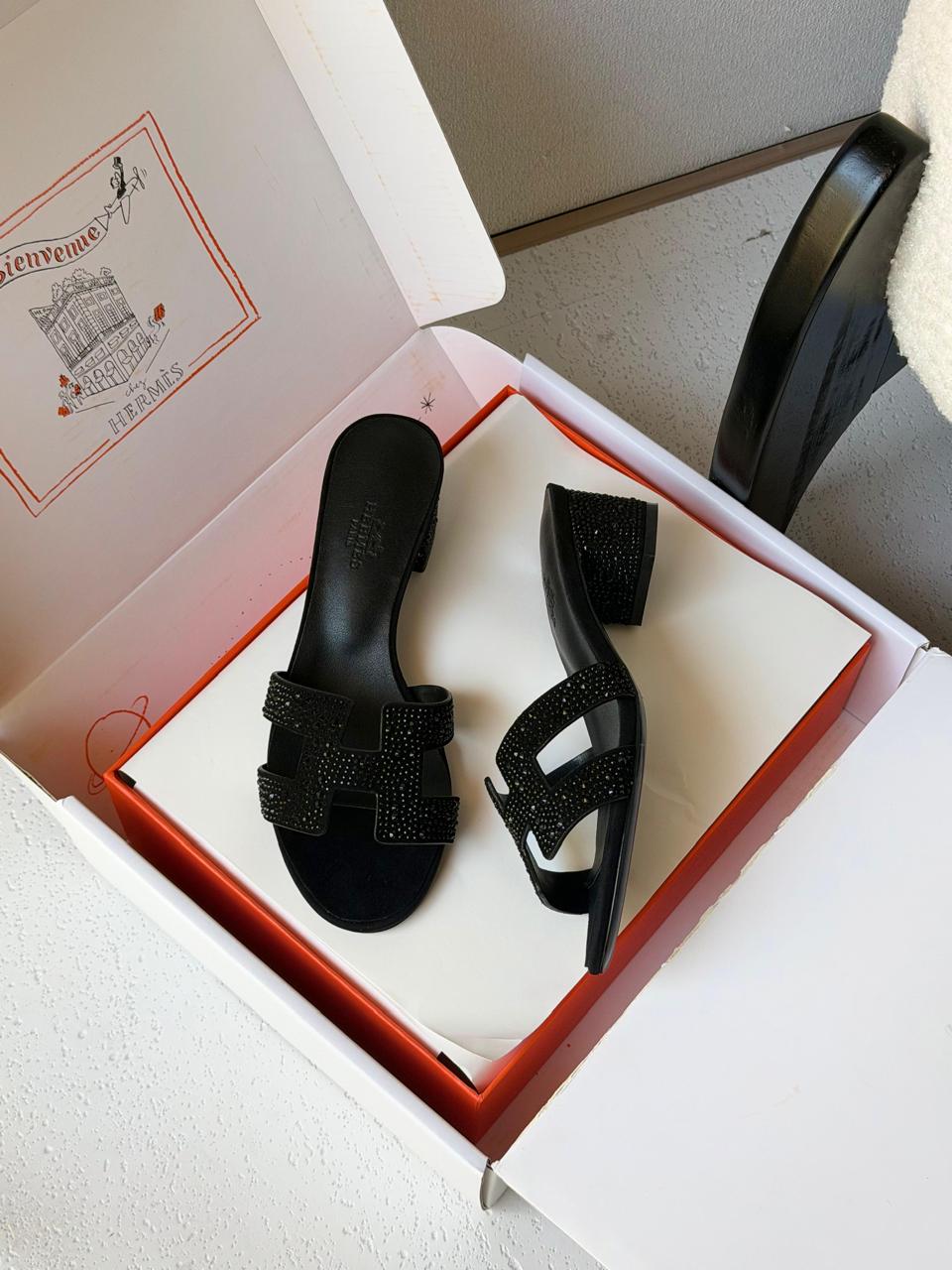 Hermes slippers & sandals heels