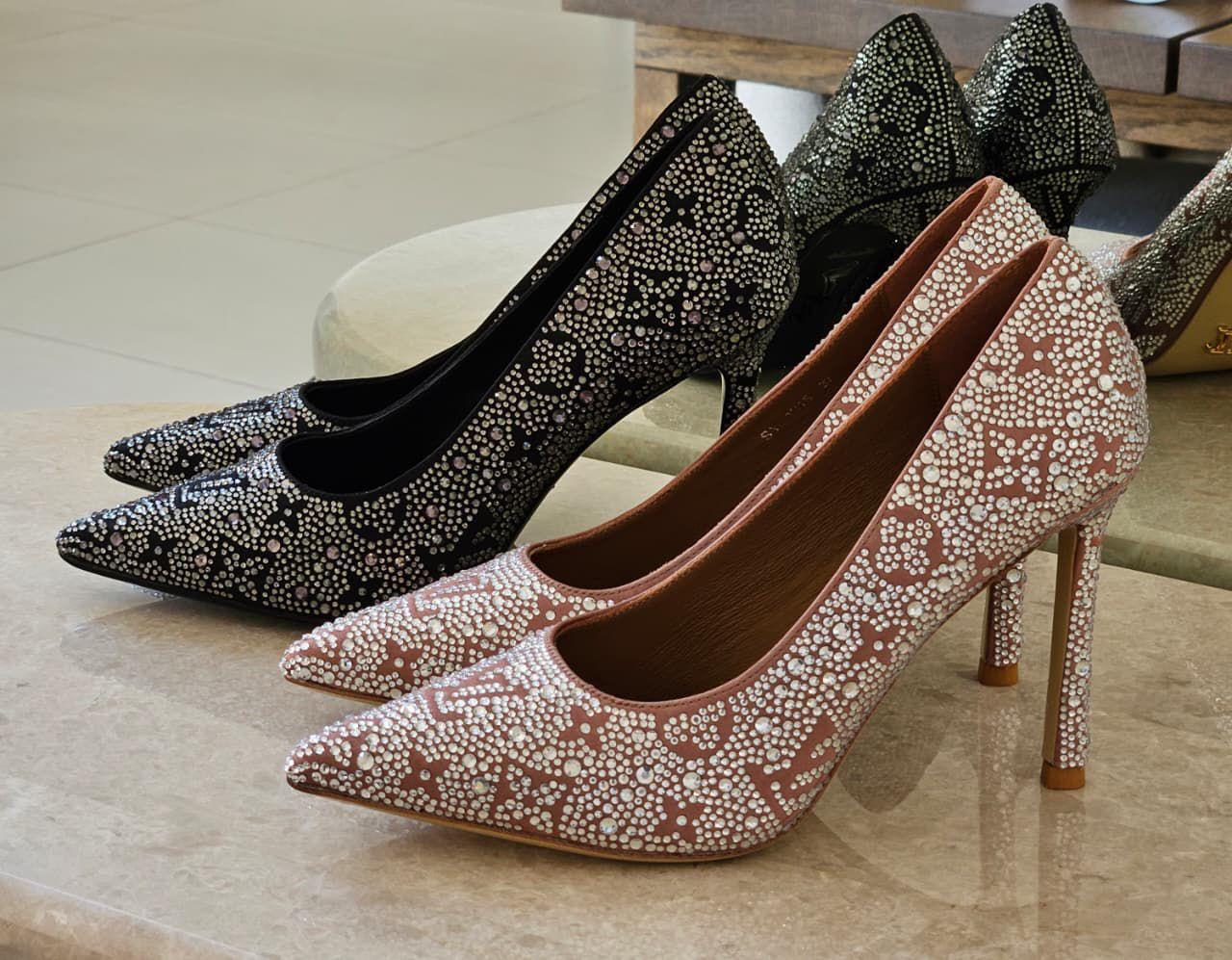 Lv heels