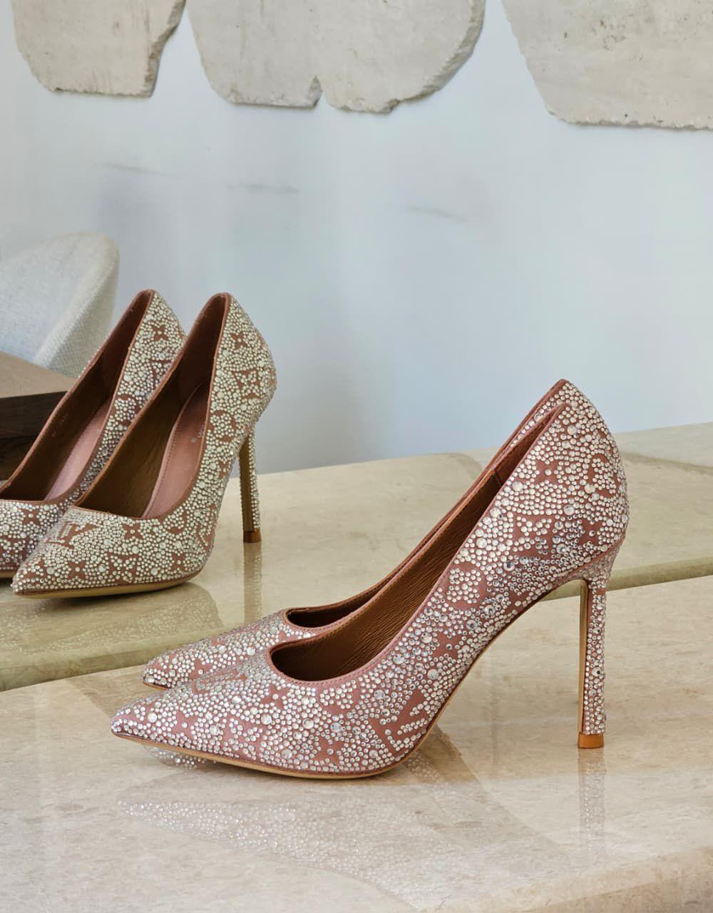 Lv heels