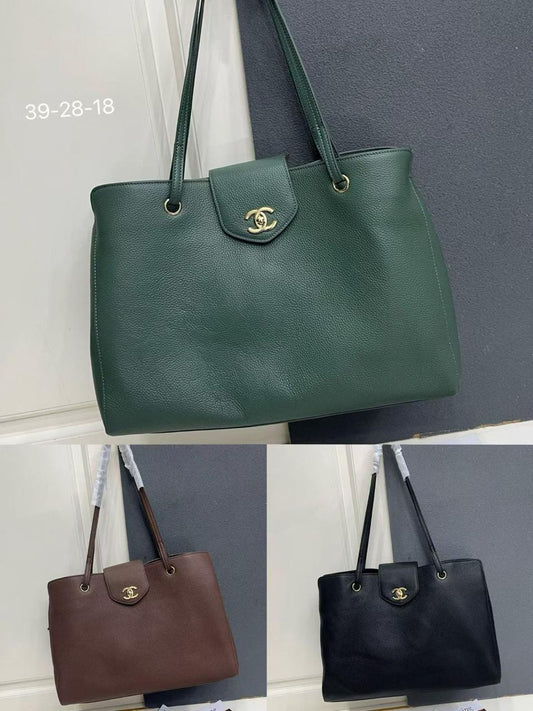 Chanel bag tote
