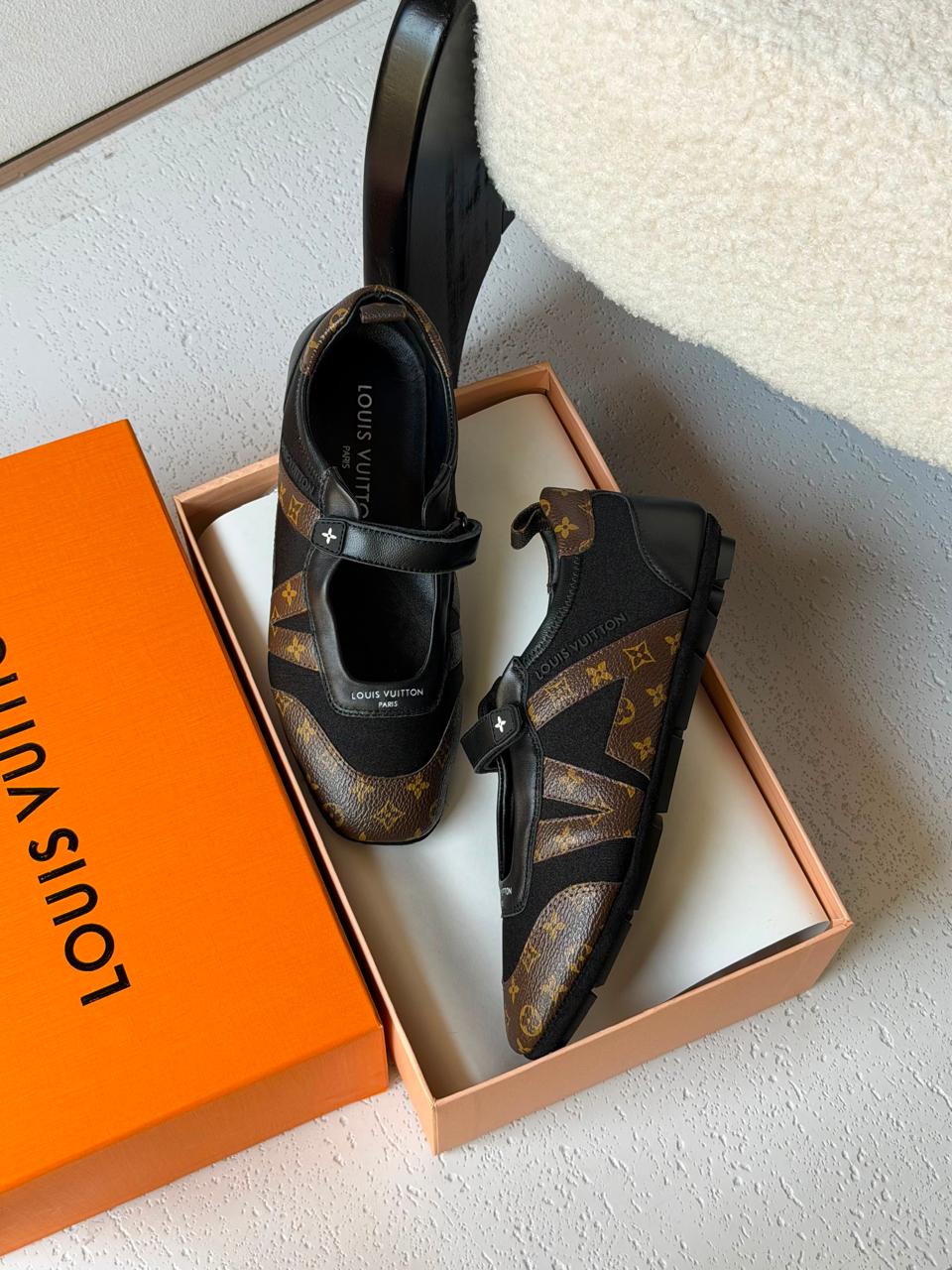 Lv sneakers