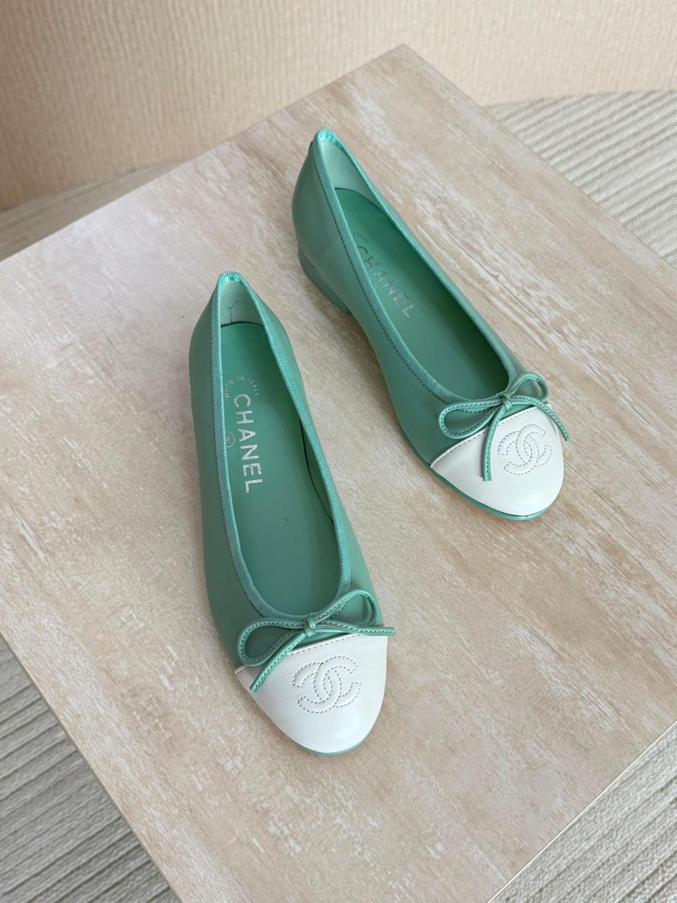 Chanel ballerina