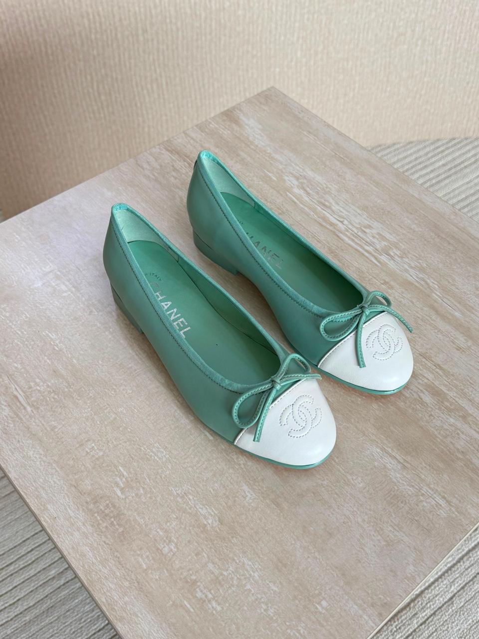 Chanel ballerina