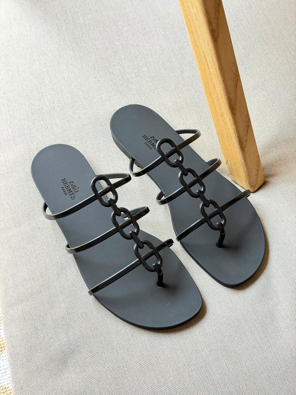 Hermes slippers