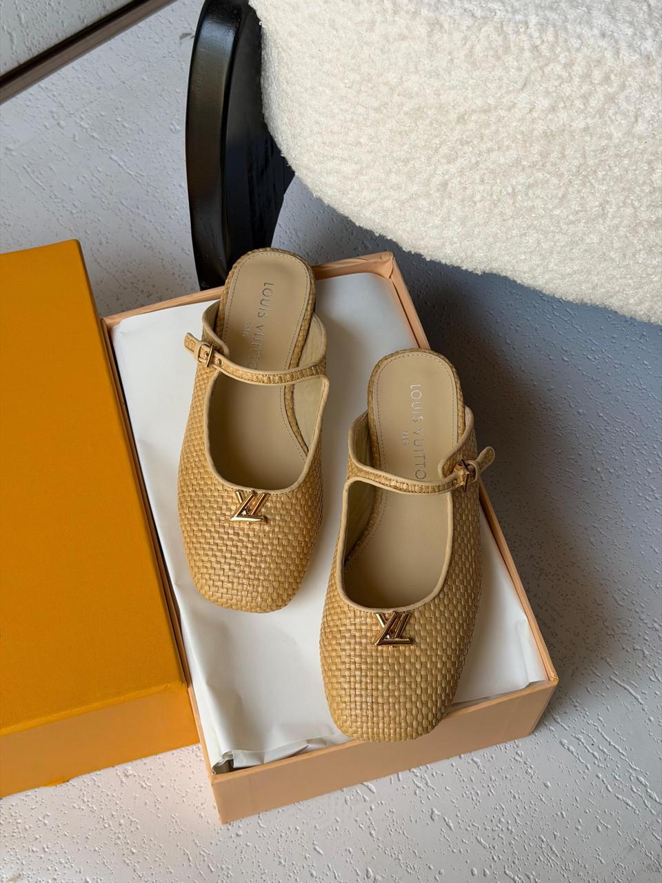 Chanel loafers - mules