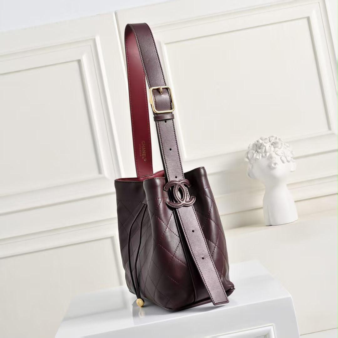 Chanel bag - tote