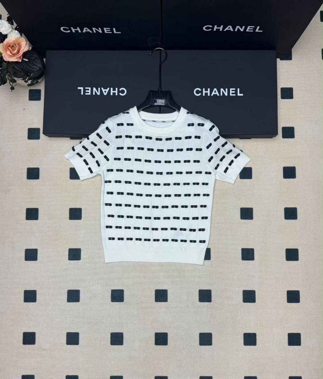 Chanel Tshirt