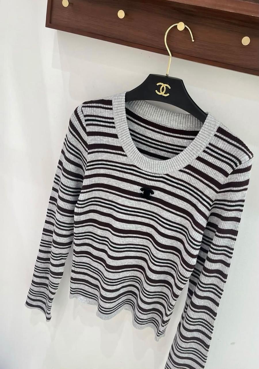 Chanel sweater