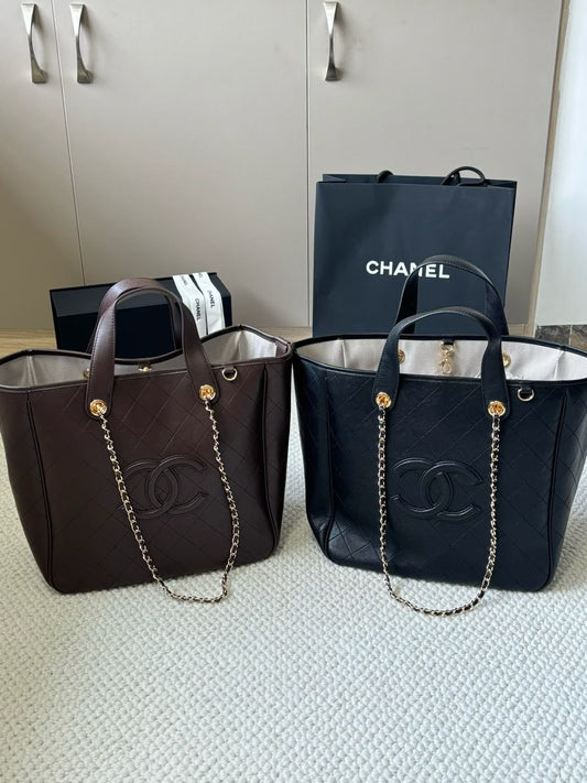 Chanel bag tote