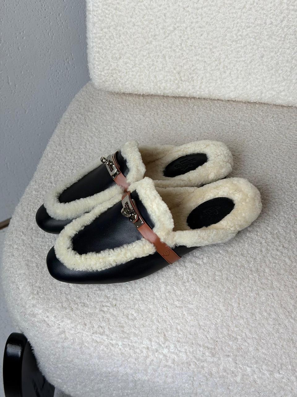 Hermes mules with fur