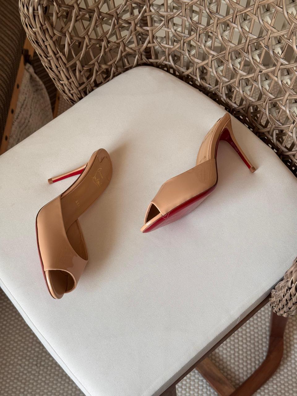 Christian louboutin sandala heels