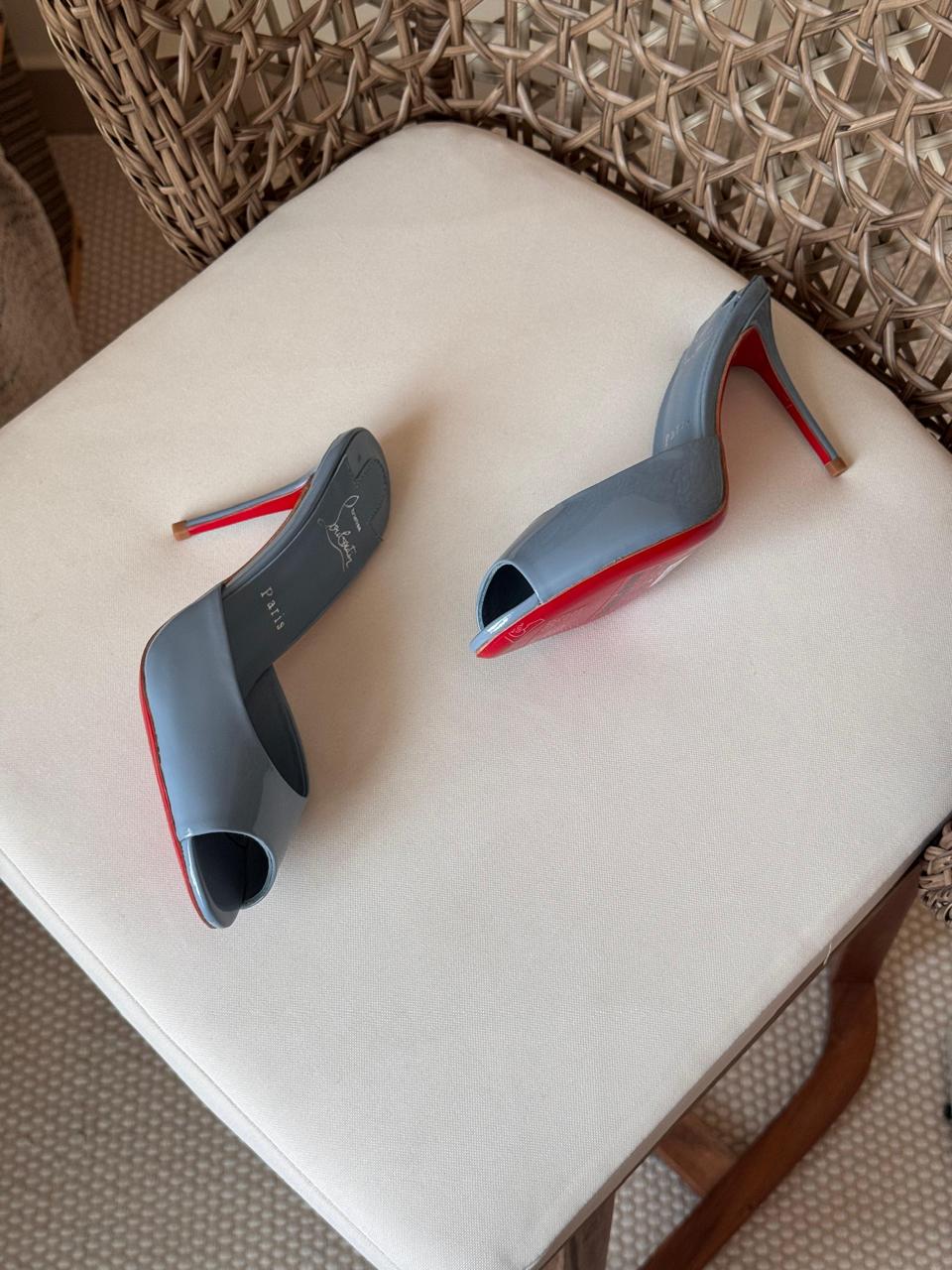 Christian louboutin sandala heels